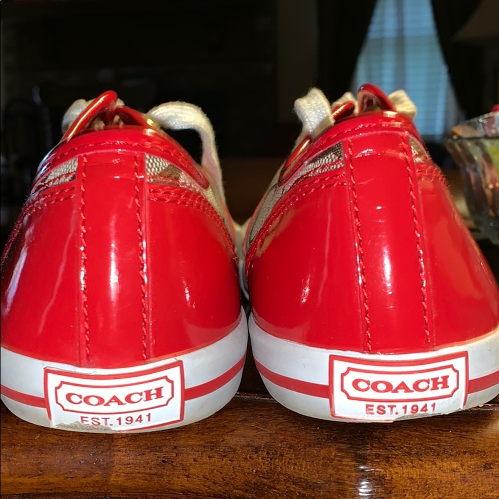 Shoes - Picture 3 of 4
